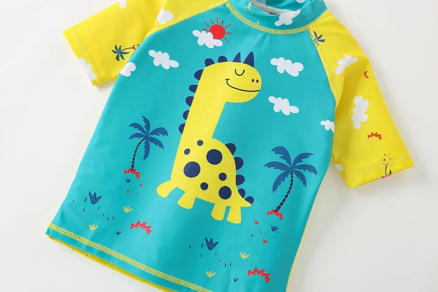 AIWUHE Toddler Boys Swimsuit Set Rash Guard Boys' Swimwear Two Piece Bathing Suit and Swim Trunk with Hat UPF 50  3-8Y