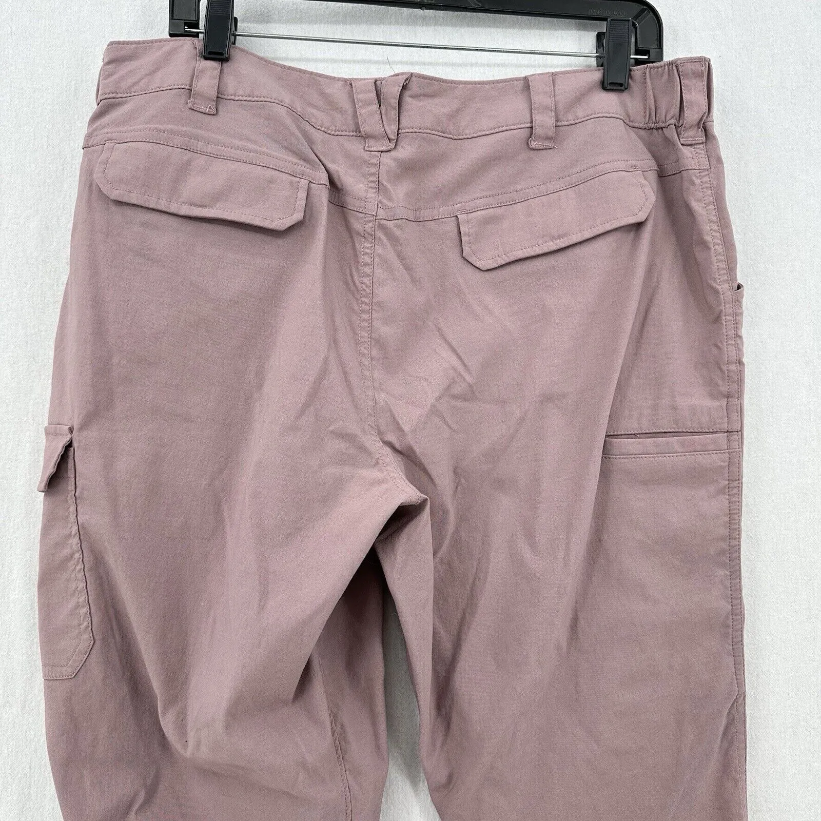 Duluth Trading Pants 16x33 Dry On The Fly Convertible Pink Hiking Roll Up *Flaw